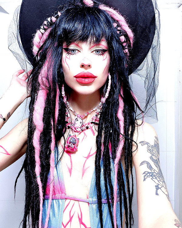 kriiizellda instagram image archive image