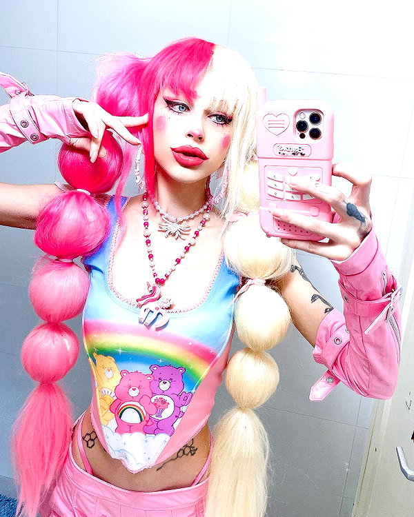 kriiizellda instagram image archive image
