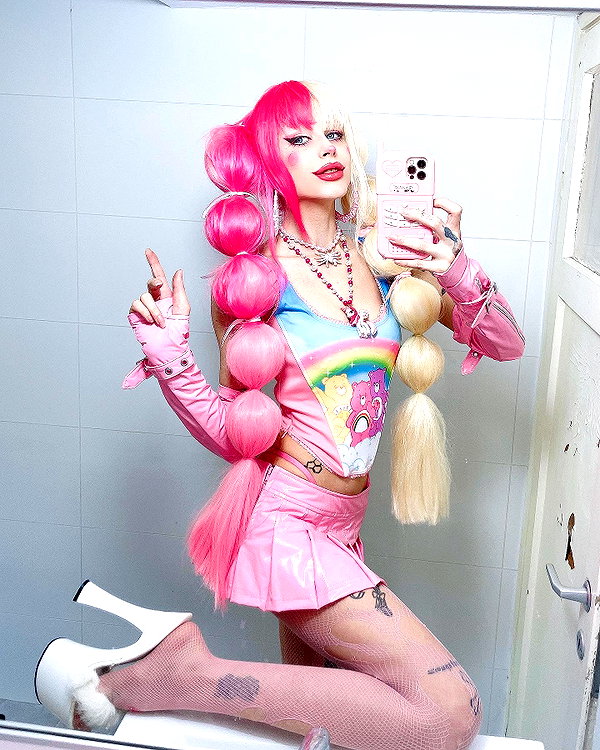kriiizellda instagram image archive image