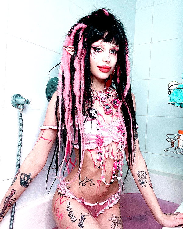 kriiizellda instagram image archive image