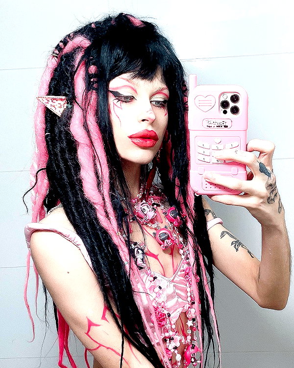 kriiizellda instagram image archive image