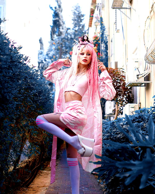 kriiizellda instagram image archive image
