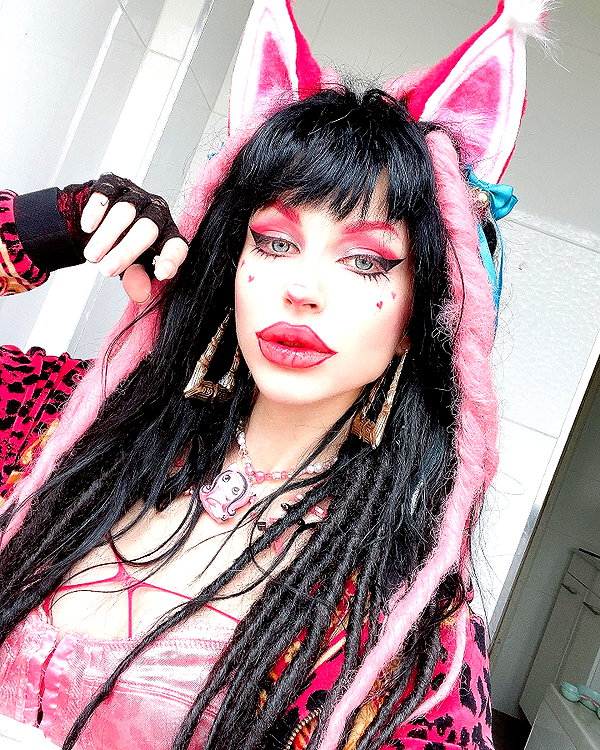 kriiizellda instagram image archive image
