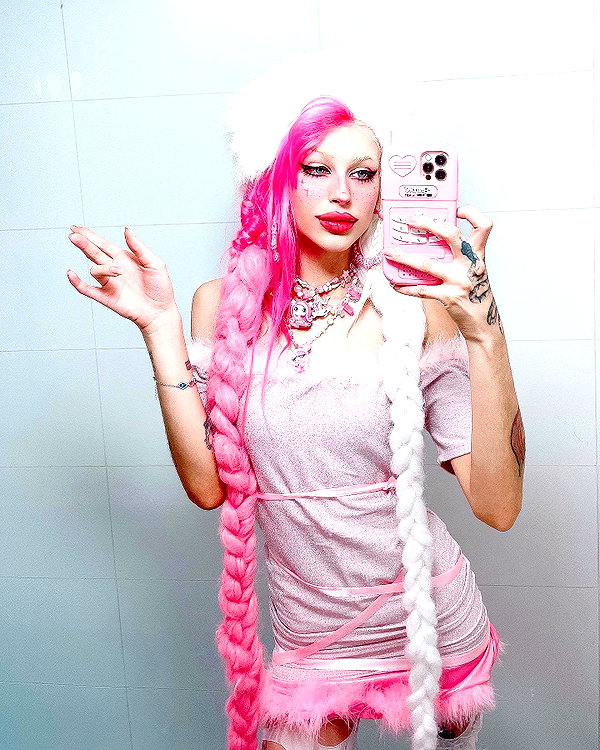 kriiizellda instagram image archive image