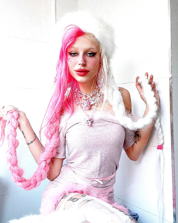 kriiizellda instagram image archive image