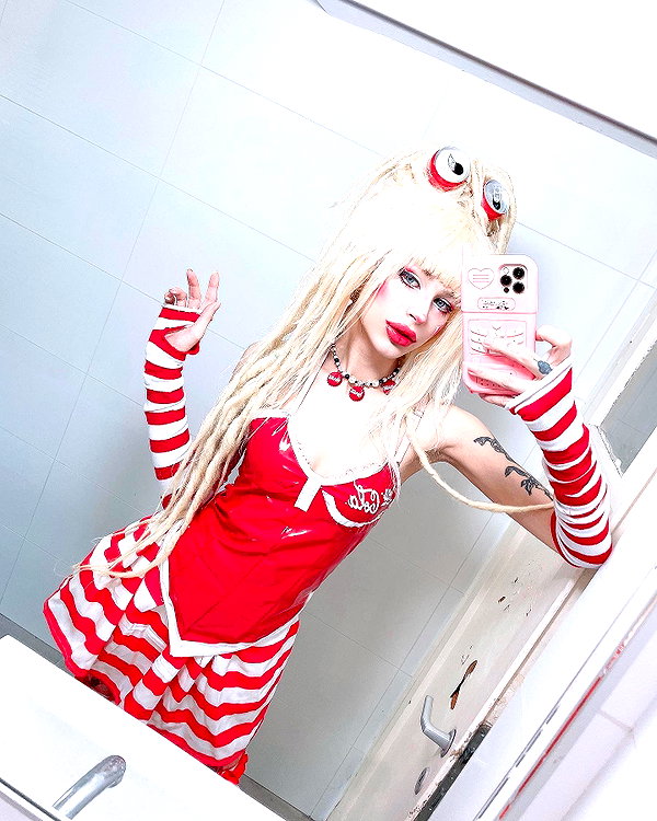 kriiizellda instagram image archive image