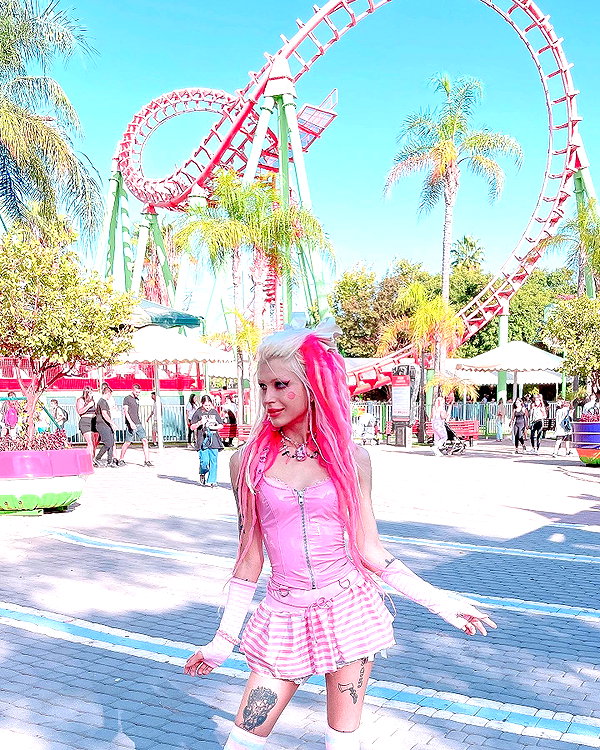 kriiizellda instagram image archive image