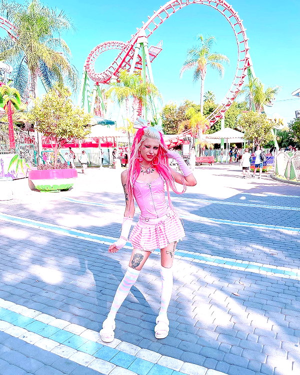 kriiizellda instagram image archive image