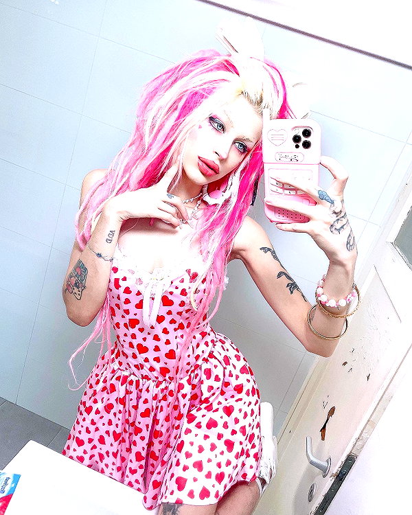 kriiizellda instagram image archive image