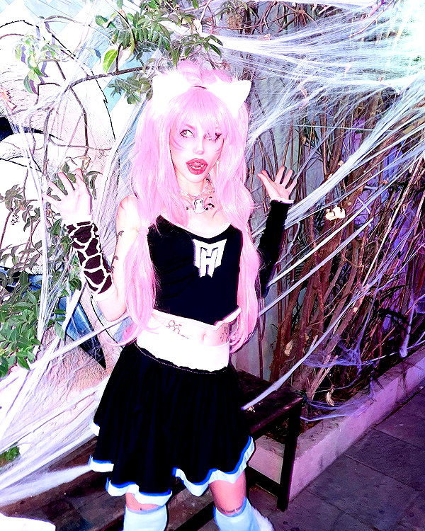 kriiizellda instagram image archive image