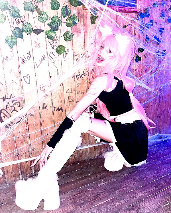 kriiizellda instagram image archive image