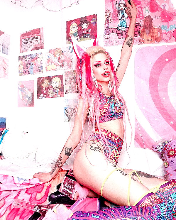 kriiizellda instagram image archive image