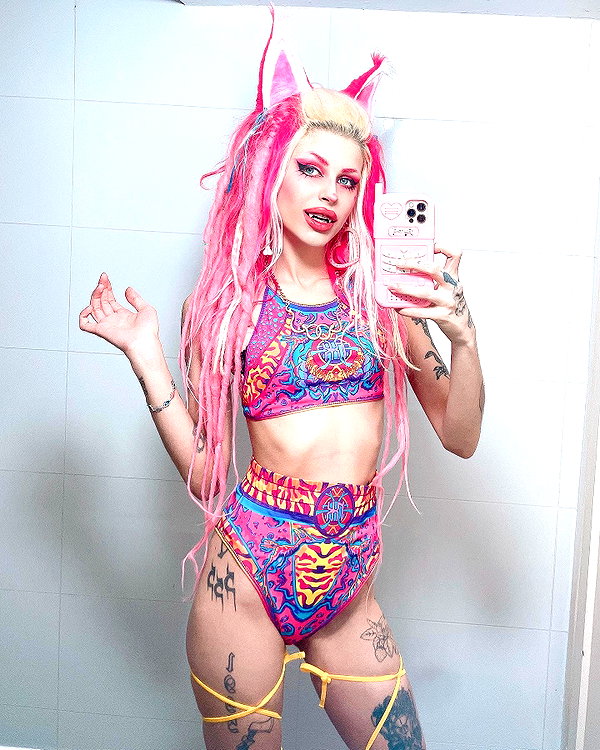 kriiizellda instagram image archive image