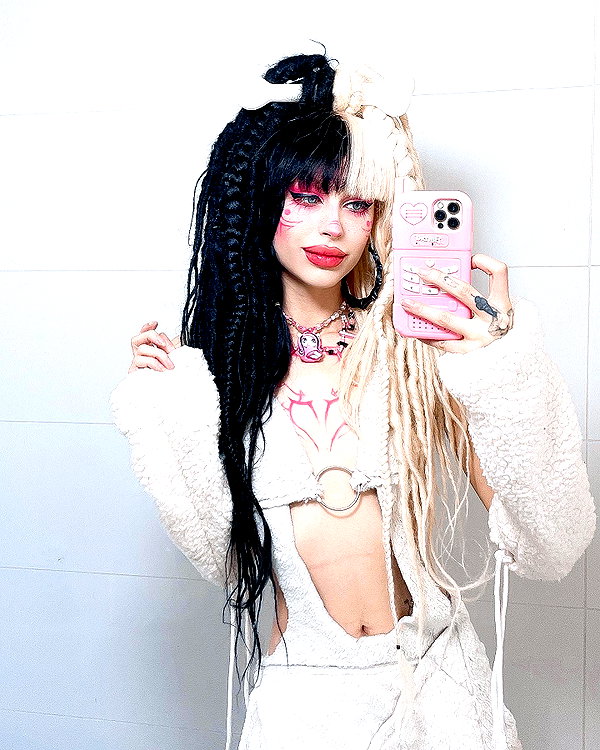 kriiizellda instagram image archive image