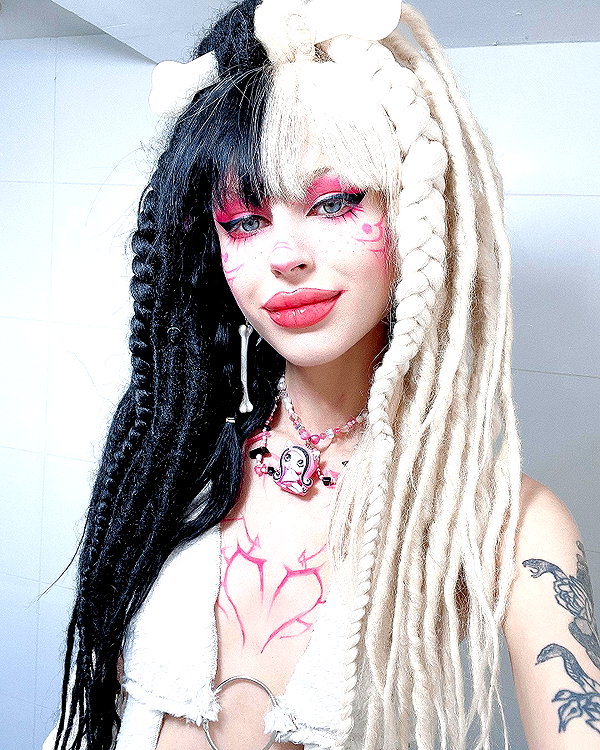 kriiizellda instagram image archive image