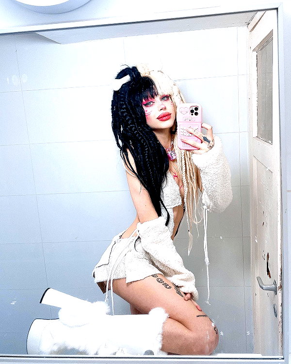 kriiizellda instagram image archive image
