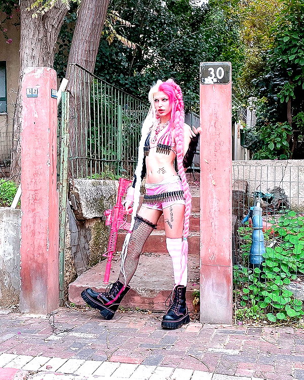 kriiizellda instagram image archive image