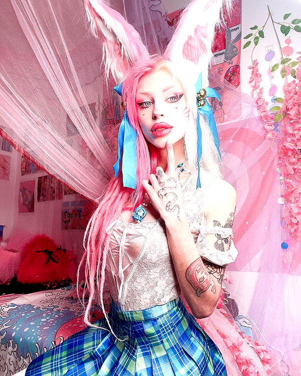 kriiizellda instagram image archive image