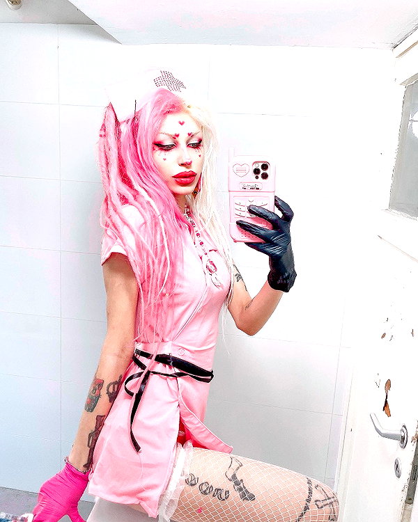kriiizellda instagram image archive image