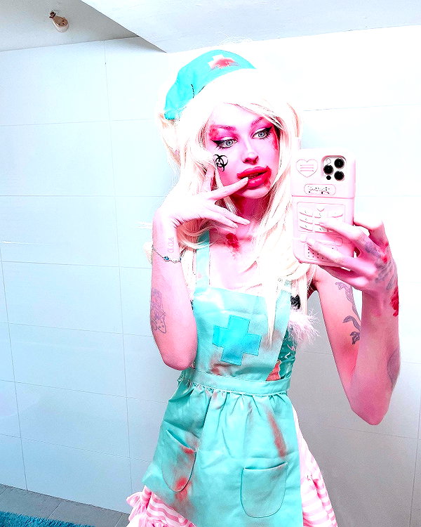 kriiizellda instagram image archive image