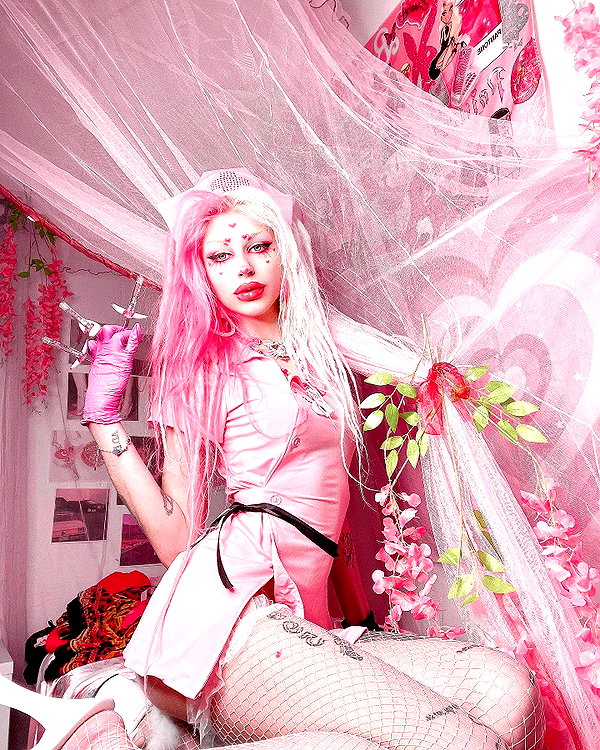 kriiizellda instagram image archive image