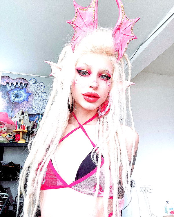kriiizellda instagram image archive image