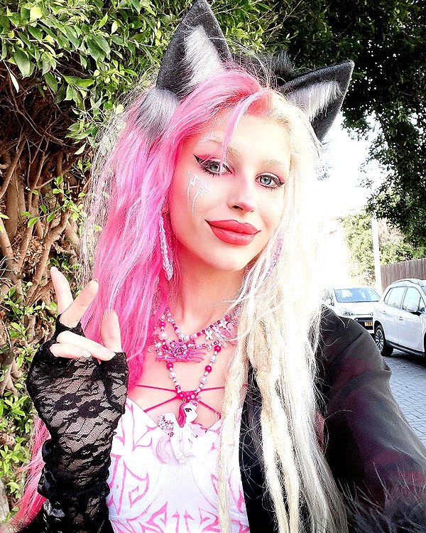 kriiizellda instagram image archive image
