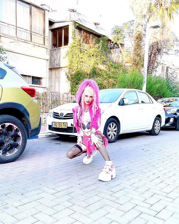 kriiizellda instagram image archive image