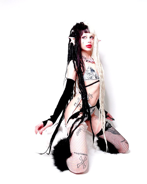 kriiizellda instagram image archive image