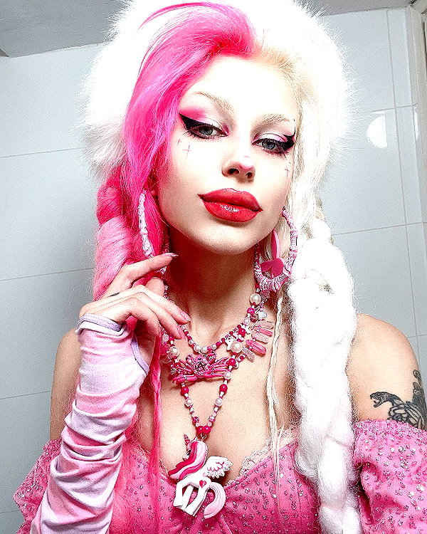 kriiizellda instagram image archive image