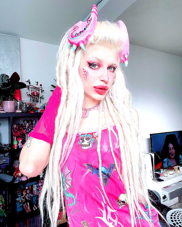 kriiizellda instagram image archive image