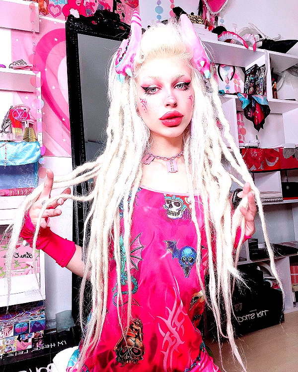 kriiizellda instagram image archive image