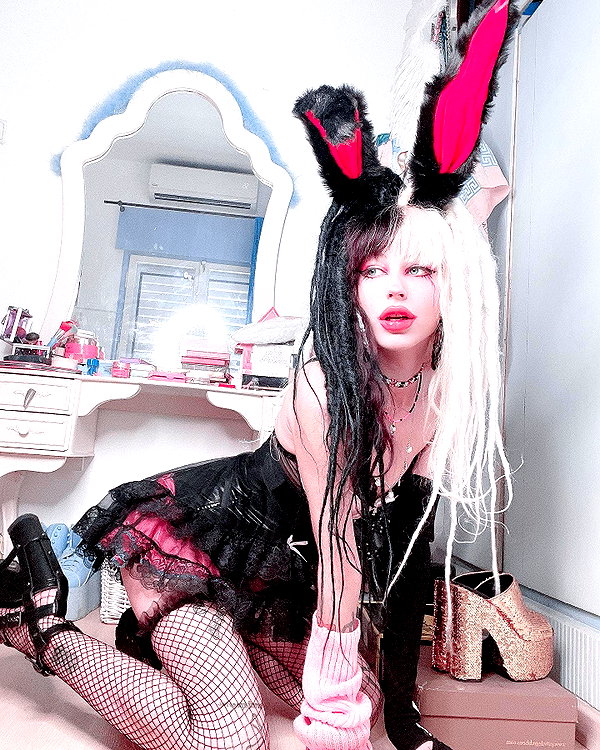 kriiizellda instagram image archive image