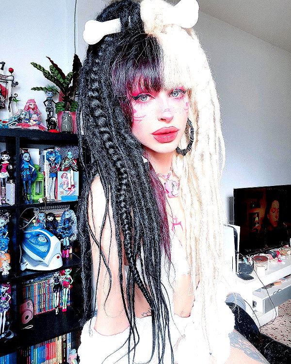 kriiizellda instagram image archive image