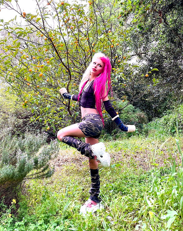 kriiizellda instagram image archive image