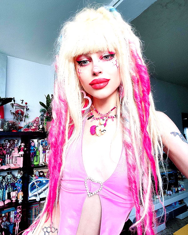 kriiizellda instagram image archive image