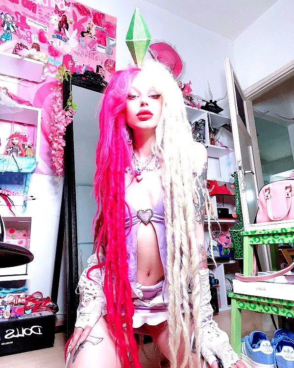 kriiizellda instagram image archive image