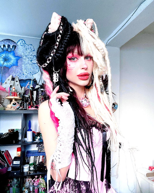 kriiizellda instagram image archive image
