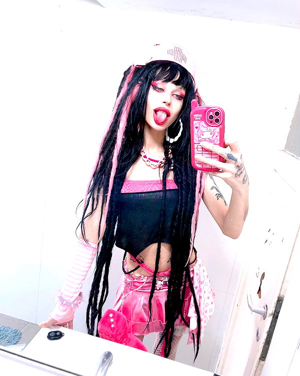 kriiizellda instagram image archive image