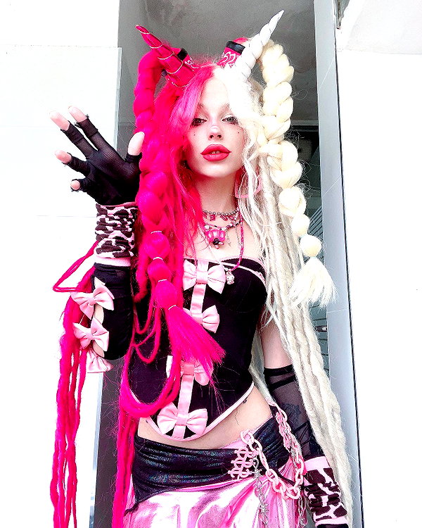 kriiizellda instagram image archive image