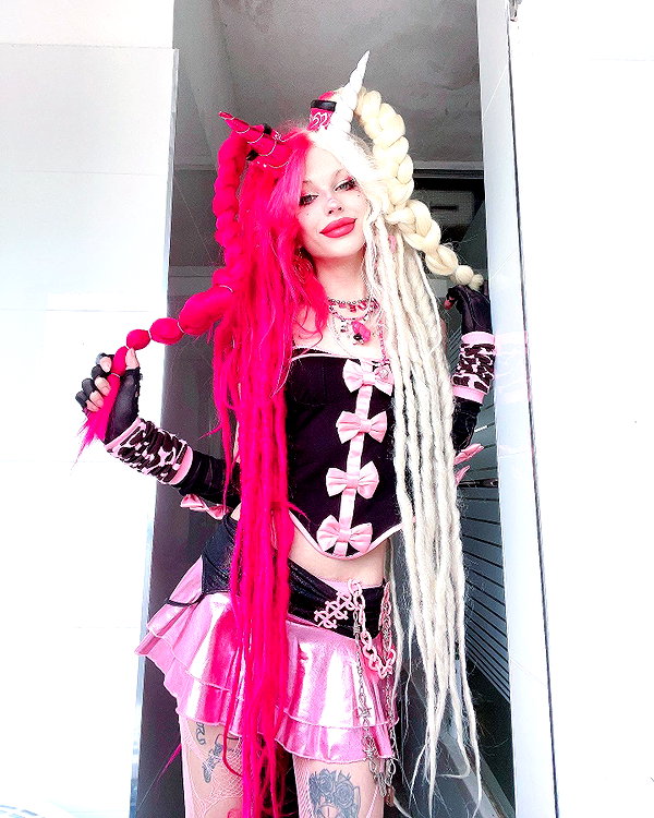 kriiizellda instagram image archive image