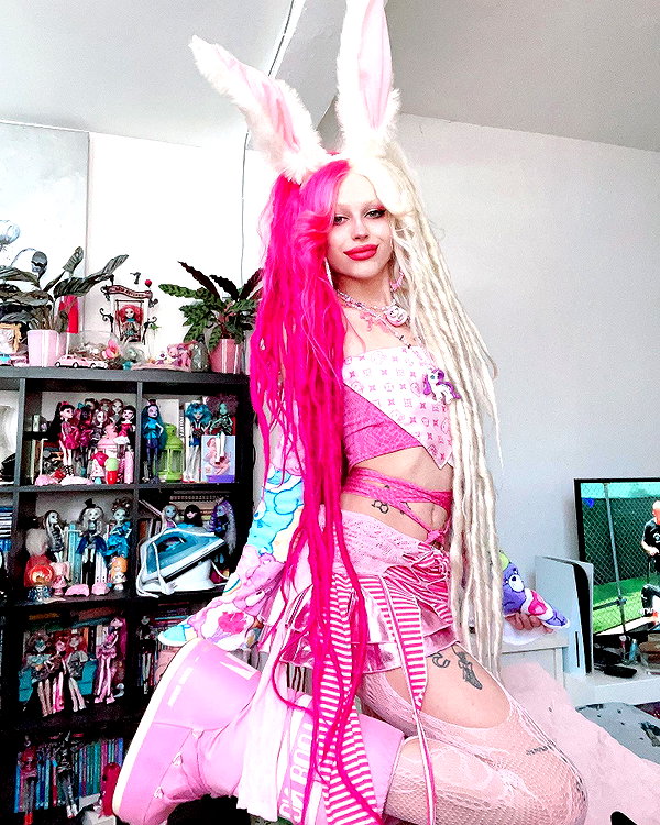 kriiizellda instagram image archive image