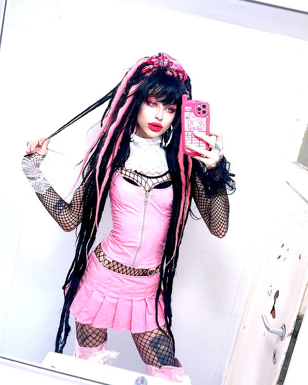 kriiizellda instagram image archive image