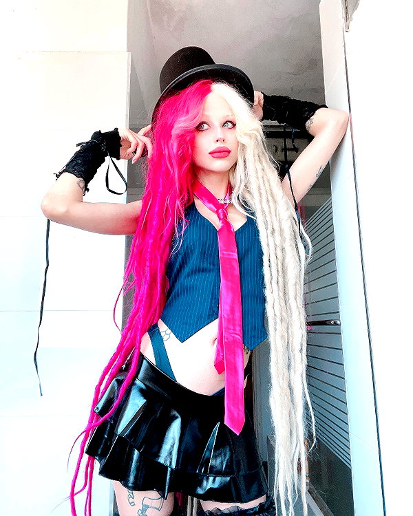kriiizellda instagram image archive image