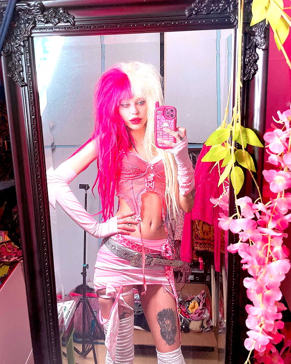 kriiizellda instagram image archive image