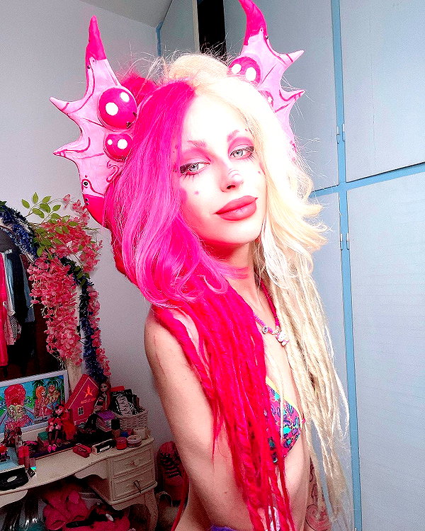 kriiizellda instagram image archive image