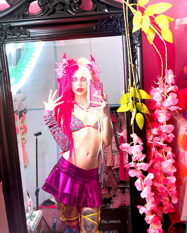 kriiizellda instagram image archive image