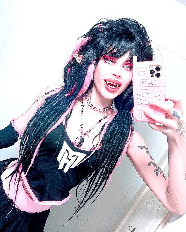 kriiizellda instagram image archive image