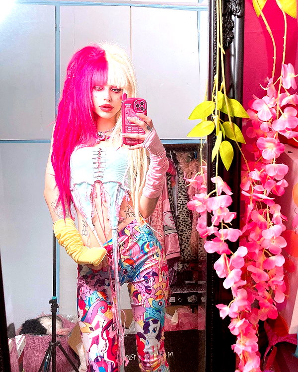 kriiizellda instagram image archive image
