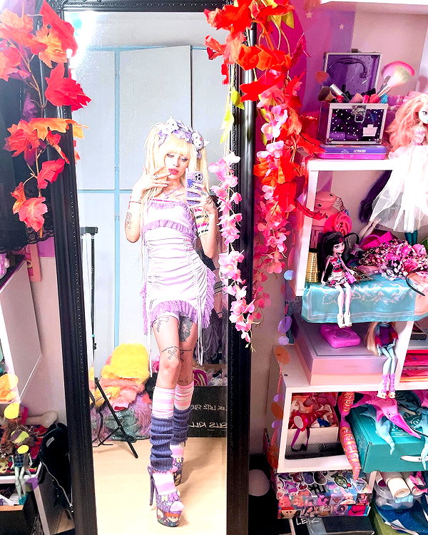 kriiizellda instagram image archive image